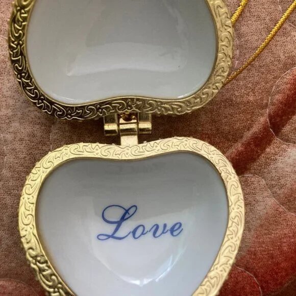 Blue Purple Heart Love Locket Pendant Cute Christmas Holiday Tree Ornament Toy - Picture 3 of 5